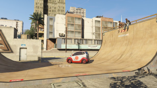 Illustration for article titled Grand Theft Auto Online’s neighborhoods are defined by those who “live” in them